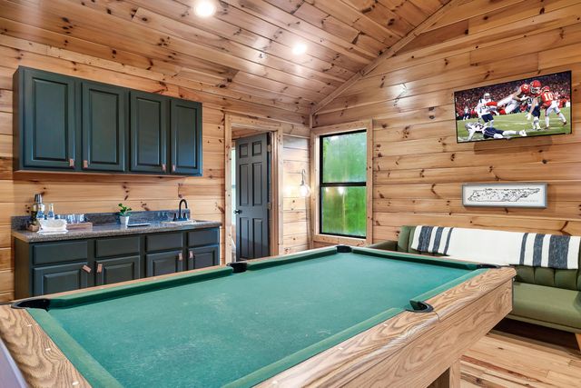 509 Hawks Trail, Gatlinburg, TN 37738