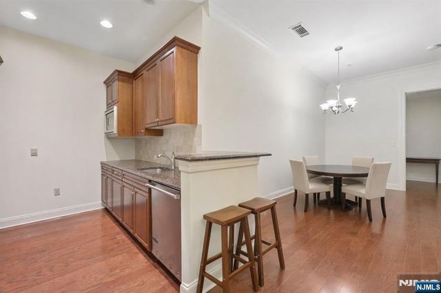 1314 The Plaza, Tenafly, NJ 07670