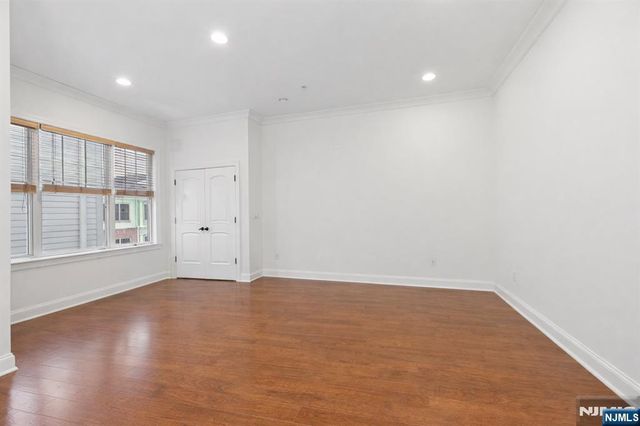 1314 The Plaza, Tenafly, NJ 07670