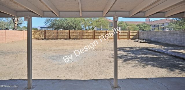 7230 N Ulene Place, Tucson, AZ 85741
