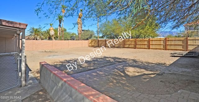 7230 N Ulene Place, Tucson, AZ 85741