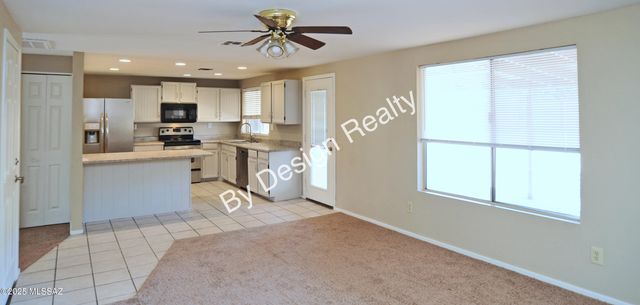 7230 N Ulene Place, Tucson, AZ 85741
