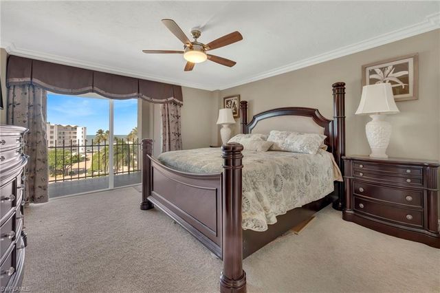 2150 Gulf Shore BLVD N 609, Naples, FL 34102