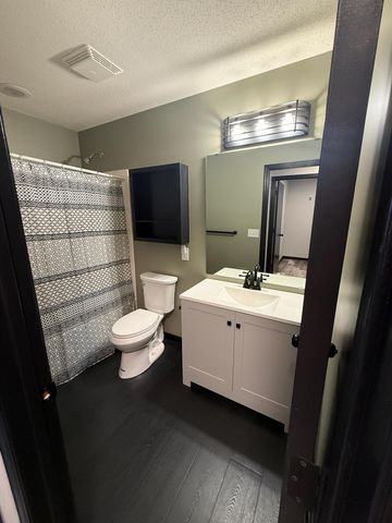 2122 Willow Trail, North Mankato, MN 56003