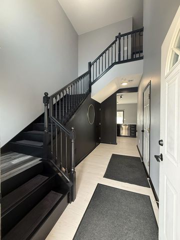 2122 Willow Trail, North Mankato, MN 56003