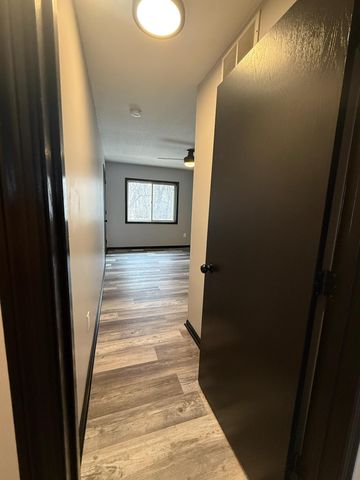 2122 Willow Trail, North Mankato, MN 56003