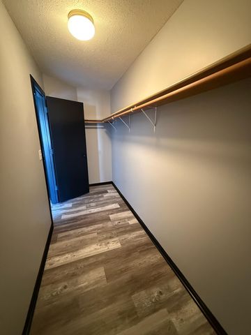 2122 Willow Trail, North Mankato, MN 56003