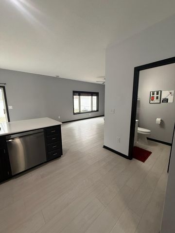 2122 Willow Trail, North Mankato, MN 56003