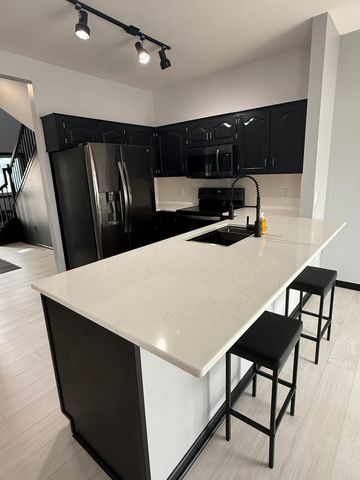 2122 Willow Trail, North Mankato, MN 56003