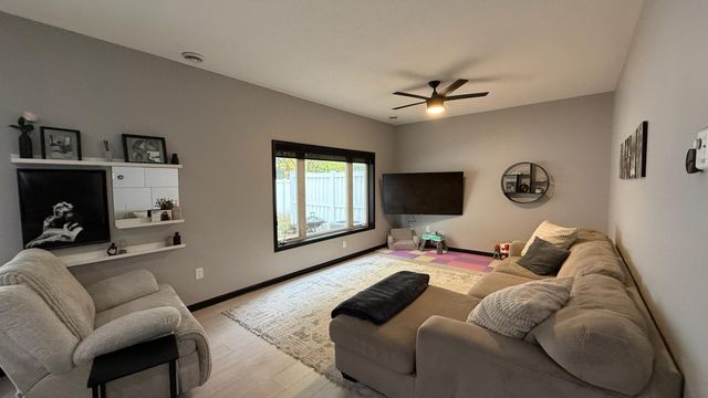 2122 Willow Trail, North Mankato, MN 56003