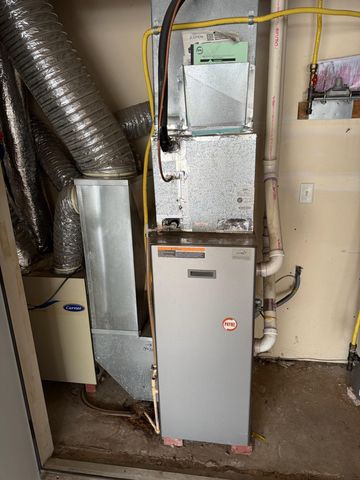 2122 Willow Trail, North Mankato, MN 56003