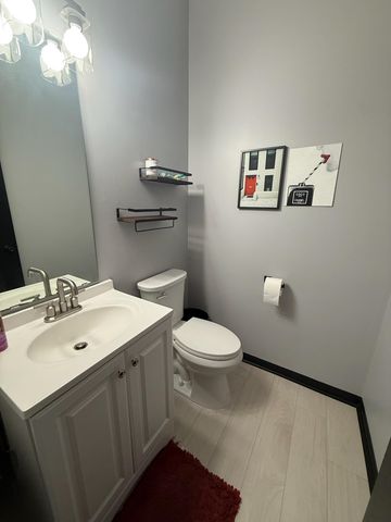 2122 Willow Trail, North Mankato, MN 56003