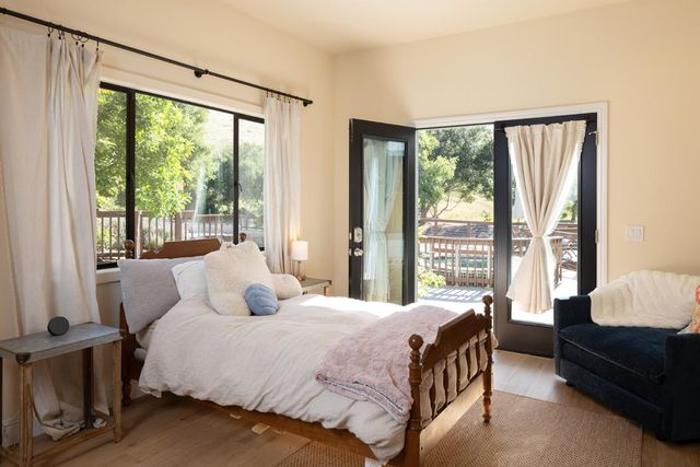 31315 Via La Naranga, Carmel Valley, CA 93924