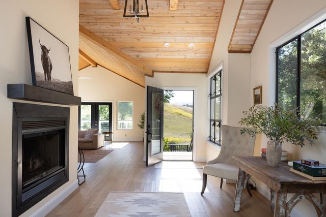 31315 Via La Naranga, Carmel Valley, CA 93924