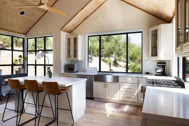 31315 Via La Naranga, Carmel Valley, CA 93924