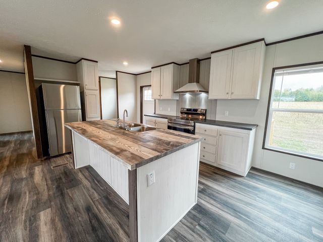 943 Hwy 64 West, Lawrenceburg, TN 38464