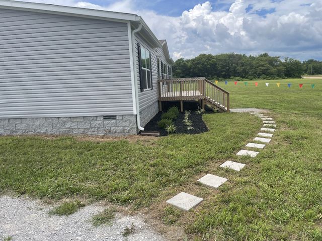943 Hwy 64 West, Lawrenceburg, TN 38464