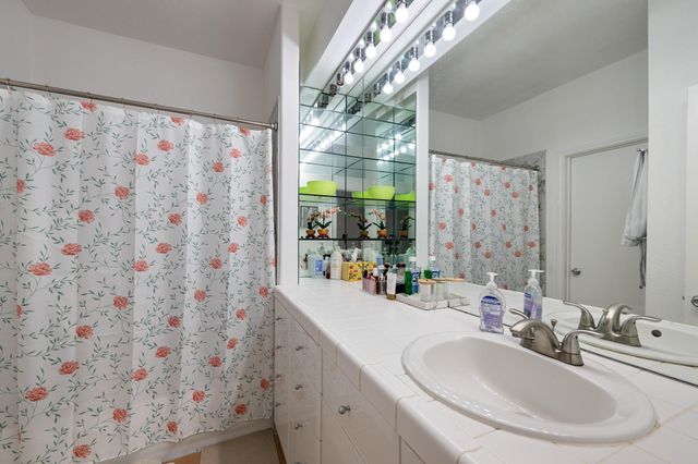 8055 Cambridge Street 87, Houston, TX 77054