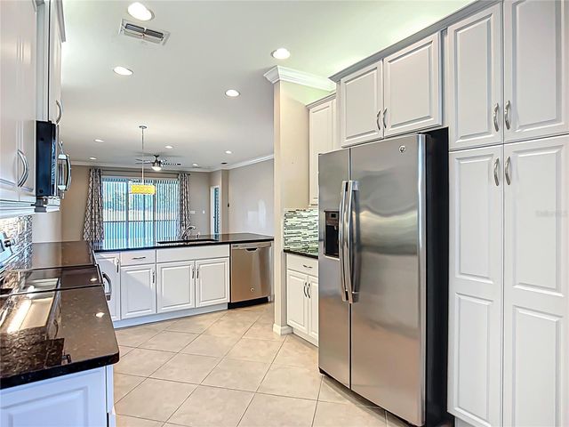 15646 AURORA LAKE CIRCLE, Wimauma, FL 33598