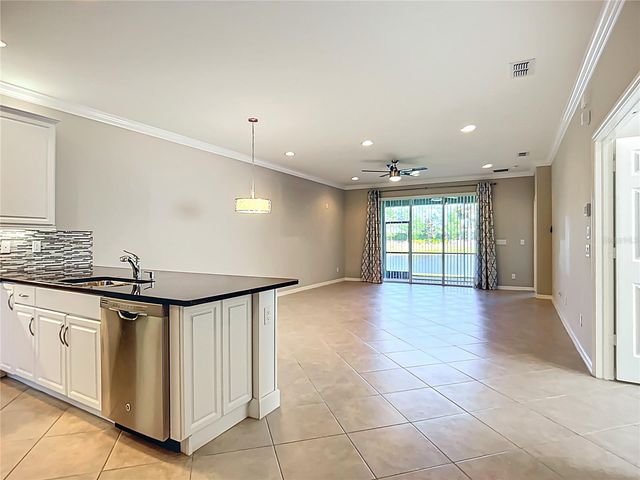 15646 AURORA LAKE CIRCLE, Wimauma, FL 33598