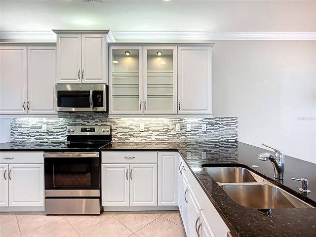 15646 AURORA LAKE CIRCLE, Wimauma, FL 33598