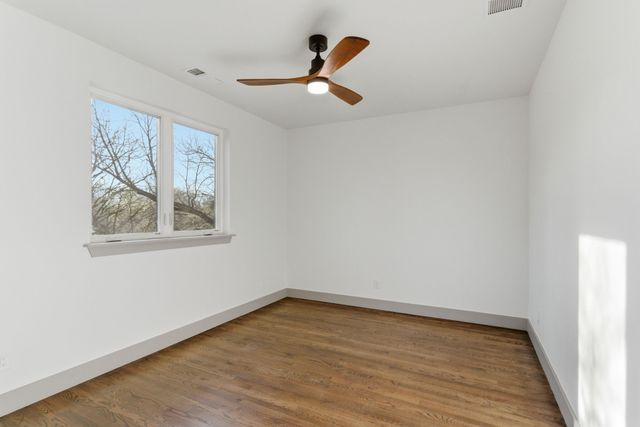 819 Dubois Street, Denison, TX 75020