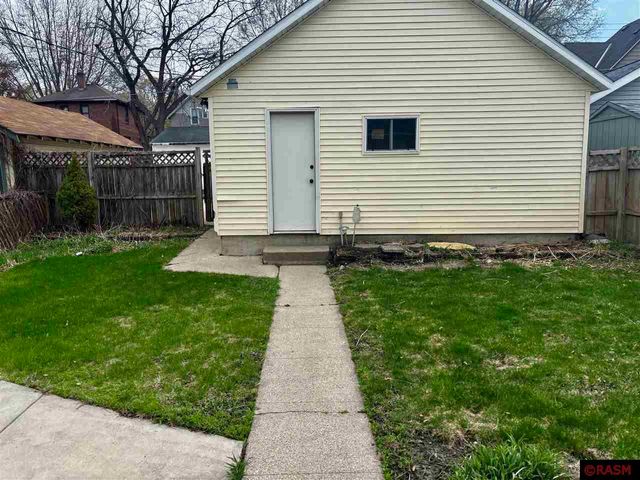 913 N 4th Street, Mankato, MN 56001