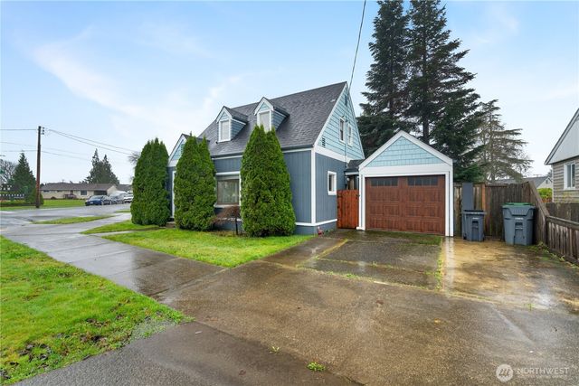 106 Emerson Avenue, Hoquiam, WA 98550