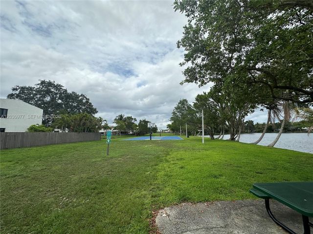 11358 SW 68th Ter, Miami, FL 33173
