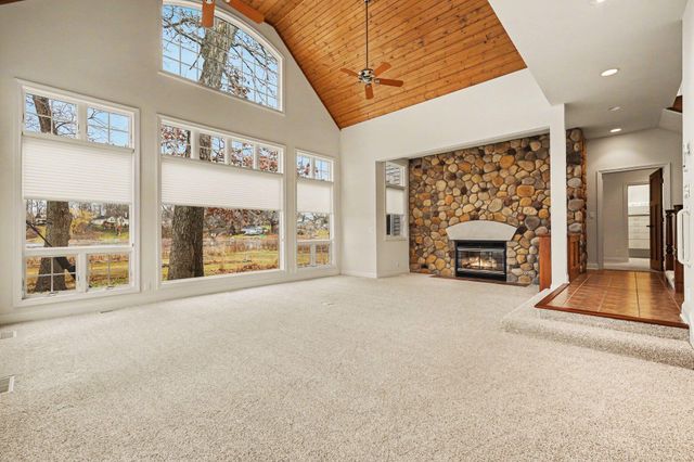 74 E 600 N, Valparaiso, IN 46383