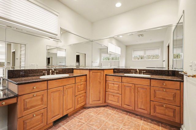 74 E 600 N, Valparaiso, IN 46383