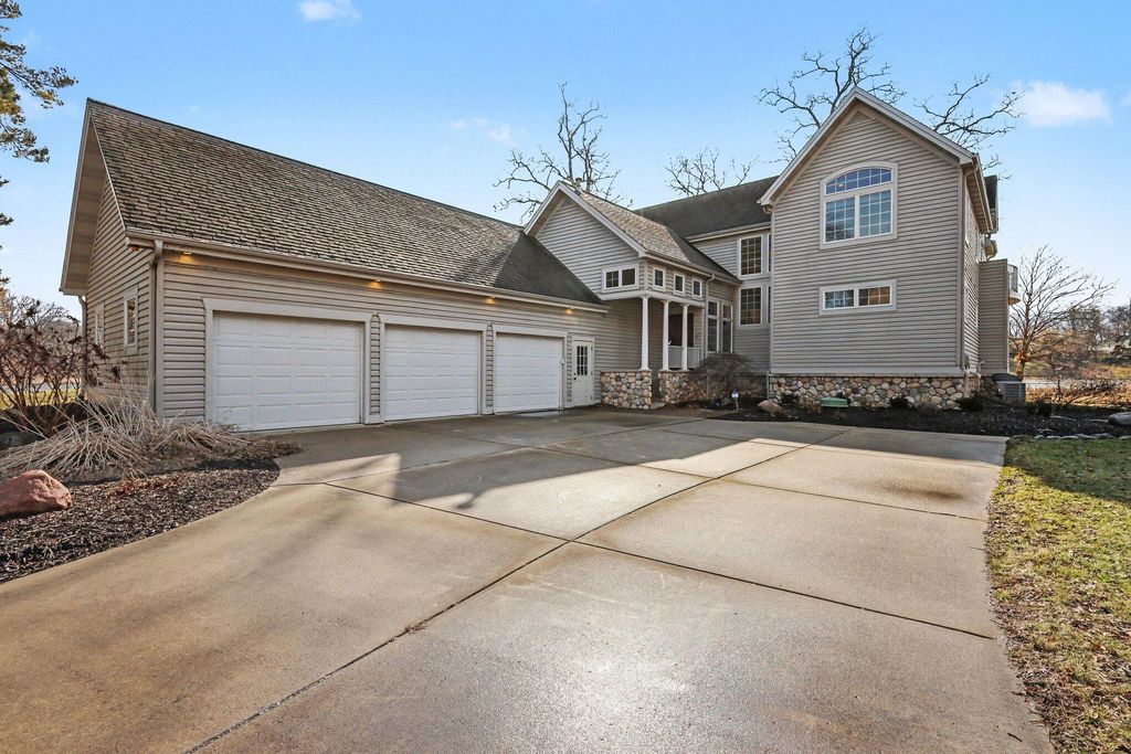 74 E 600 N, Valparaiso, IN 46383