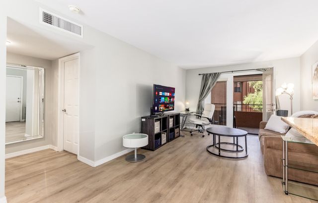 4704 E Paradise Village Parkway N 219, Phoenix, AZ 85032