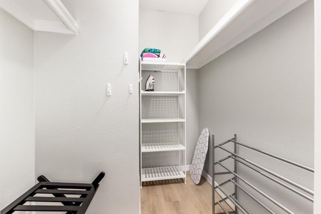 4704 E Paradise Village Parkway N 219, Phoenix, AZ 85032