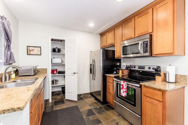 4704 E Paradise Village Parkway N 219, Phoenix, AZ 85032