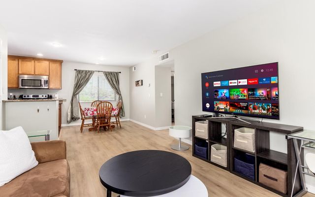 4704 E Paradise Village Parkway N 219, Phoenix, AZ 85032