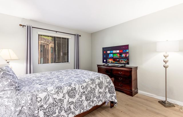 4704 E Paradise Village Parkway N 219, Phoenix, AZ 85032