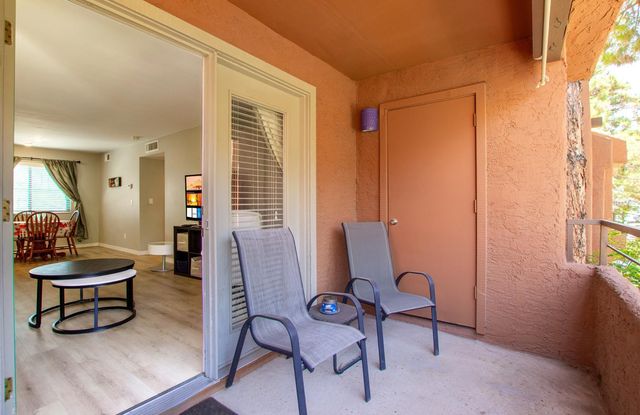 4704 E Paradise Village Parkway N 219, Phoenix, AZ 85032