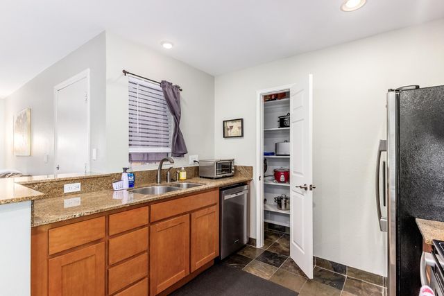 4704 E Paradise Village Parkway N 219, Phoenix, AZ 85032