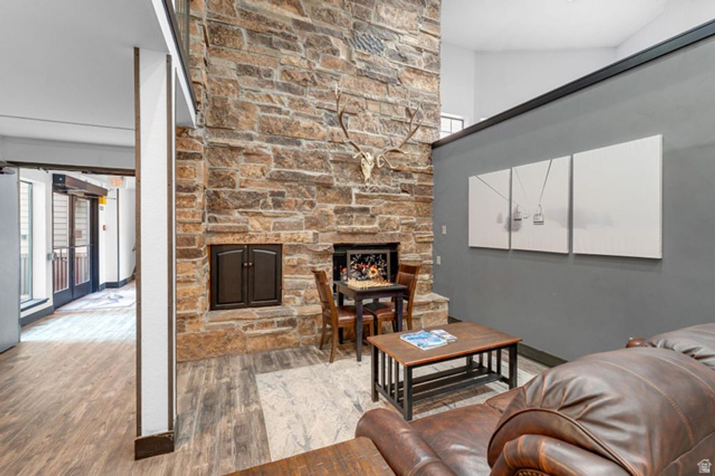 Image 12 of property listing at 1940 PROSPECTOR AVE #302, Park City, UT 84060