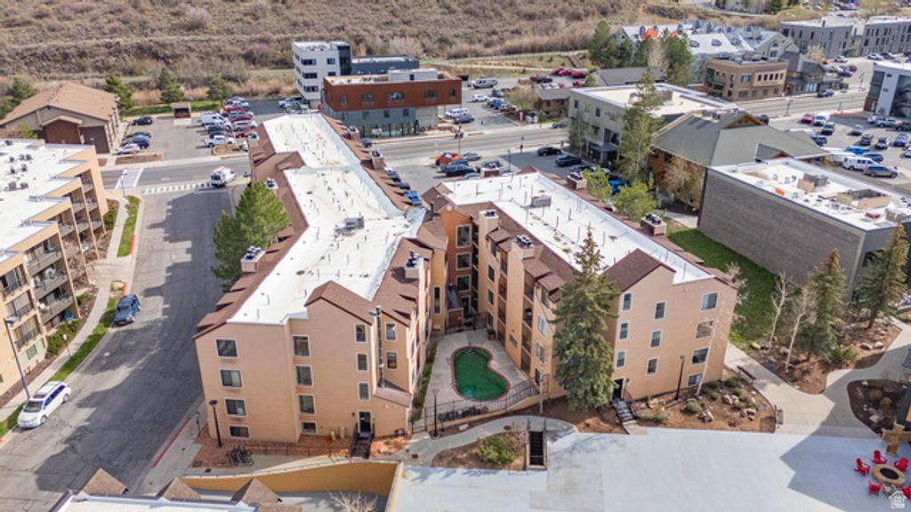 Image 21 of property listing at 1940 PROSPECTOR AVE #302, Park City, UT 84060