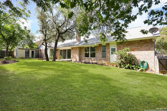 1215 Country Path, San Antonio, TX 78216