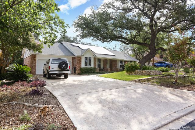 1215 Country Path, San Antonio, TX 78216