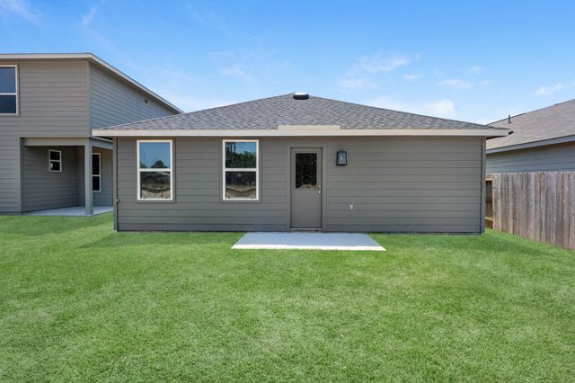 18737 Loom Drive, Conroe, TX 77306