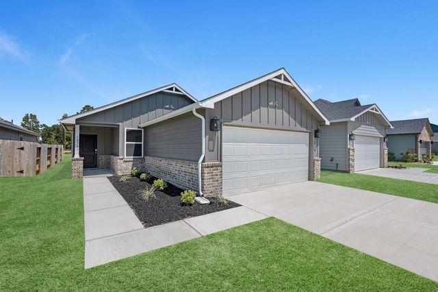 18737 Loom Drive, Conroe, TX 77306
