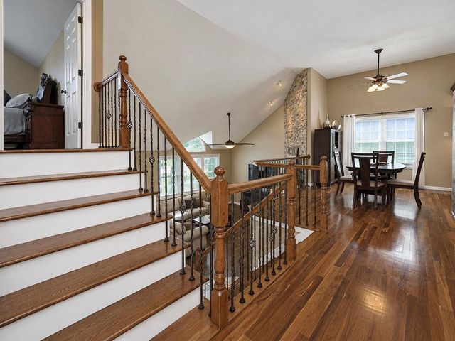 906 16th Avenue S, Greenwood, MO 64034