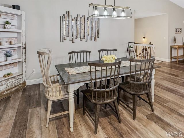 336 Falcon View Drive, Washington, MO 63090