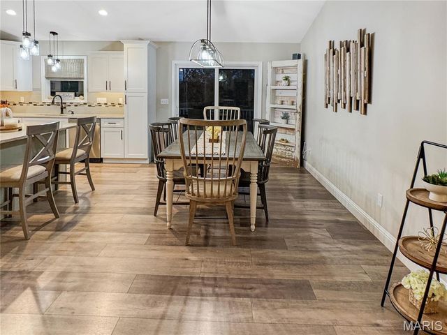 336 Falcon View Drive, Washington, MO 63090