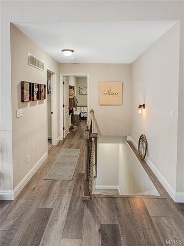 336 Falcon View Drive, Washington, MO 63090