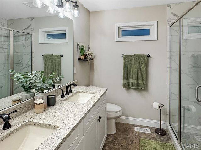 336 Falcon View Drive, Washington, MO 63090